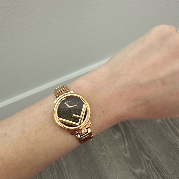 Fendi Watch - Picture 9 of 10